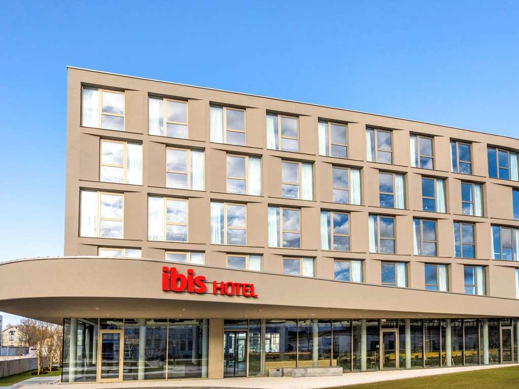 Ibis Wels Hotell Exteriör bild